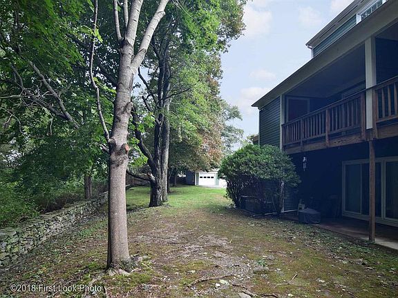 4th image of D4 Bristol Woods Dr