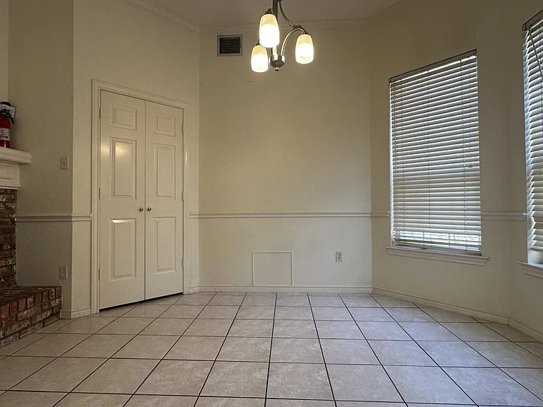 18532 Bay Pines Ln — Photo 4