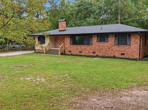 1291 Woodland Dr, Lugoff, SC 29078