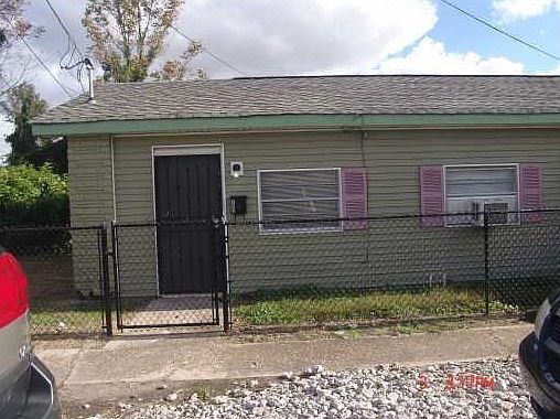 1st image of 243 Millaudon St
