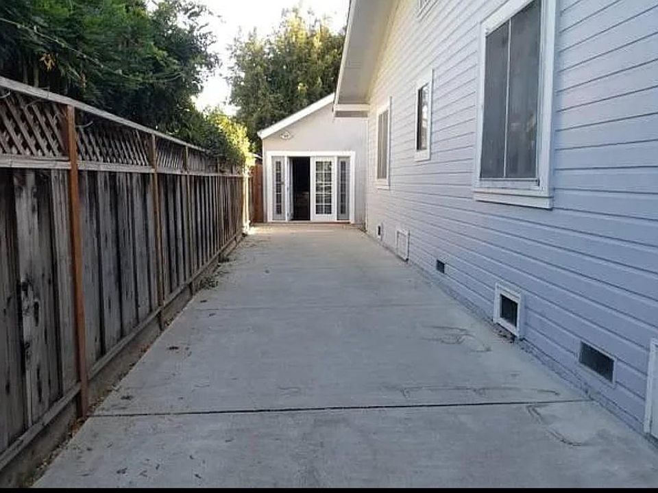 1st image of 1060A W Dana St #A