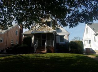 25 Jasper St, Valley Stream, NY 11580
