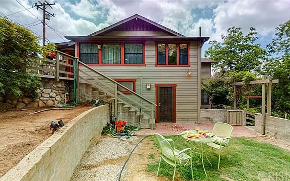 3rd image of 629 Alta Vista Dr