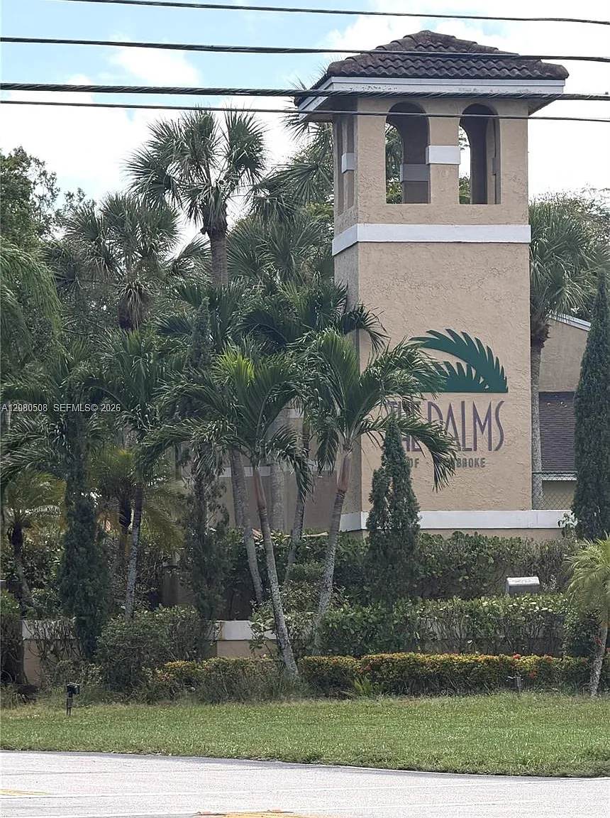 Palms Of Pembroke Condo — Photo 1