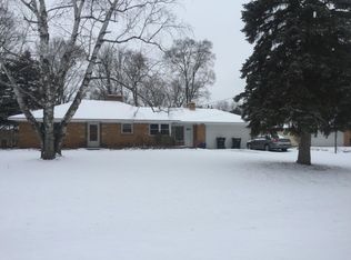6521 Ardmore Ave, Jenison, MI 49428