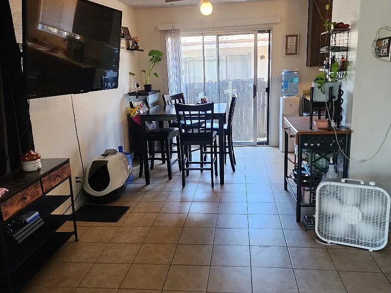2154 Woodberry Ave #A — Photo 2