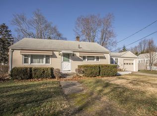 124 Greenfield St, Seekonk, MA 02771