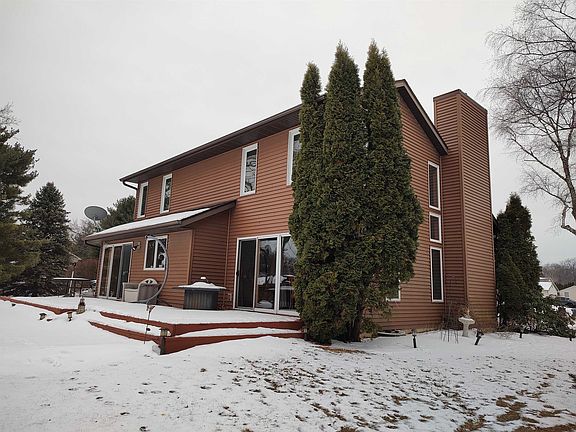 4th image of 100 Thornhill Dr SW