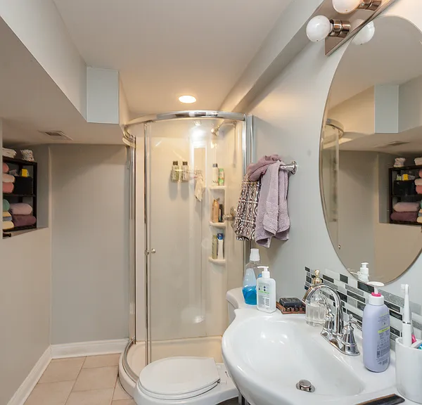2128 N Sheffield Ave #1F — Photo 19