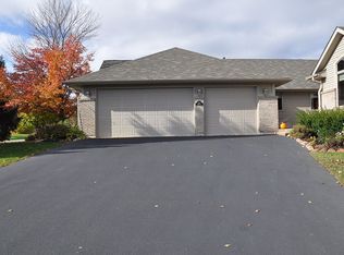 940 Waco Way, Poplar Grove, IL 61065