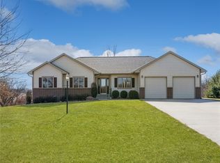 13112 Nevan Trl, Indianola, IA 50125