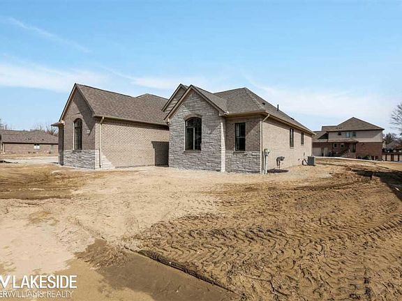 4th image of 53162 Westwood Park Dr