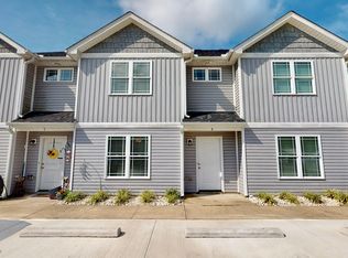 409 W 3rd St, Princeton, NC 27569