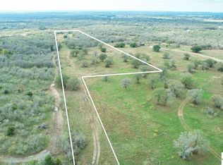 812 Fox Ln, Lockhart, TX 78644