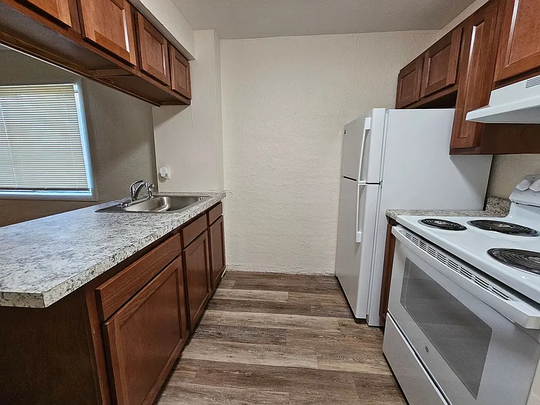 Winchester Place — Photo 36