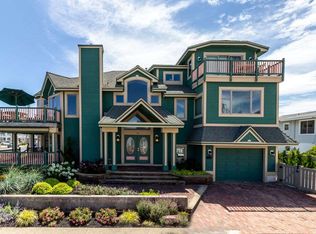 10 8th St W, Avalon, NJ 08202