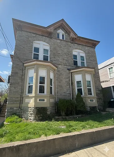 2227 Kenton St #4 Photo 1