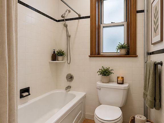 4th image of 688 Manhattan Ave APT 4R