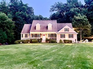 3606 Garnet Mine Rd, Garnet Valley, PA 19060