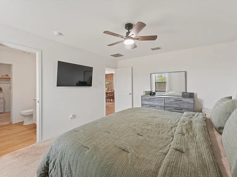 2403 Hesperus Ave — Photo 11