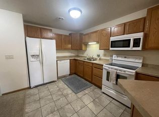 800 Angel Ct APT 108, Holmen, WI 54636