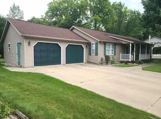 587 W Hickory Ct, Sebewaing, MI 48759