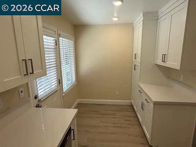 1489 Carmel Dr — Photo 5