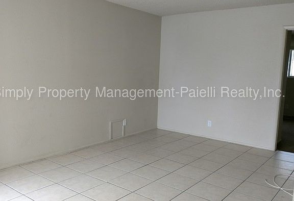 4th image of 336 N 14th St