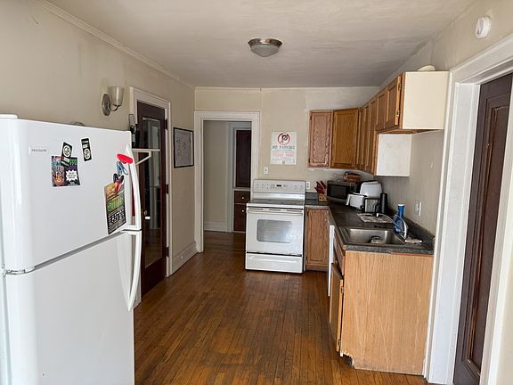 4th image of 115 N Adams St APT 2
