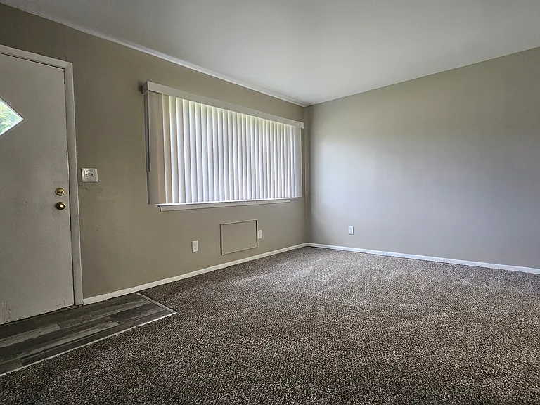 11 Gratiot Ct #TOWNHOUSE — Photo 3