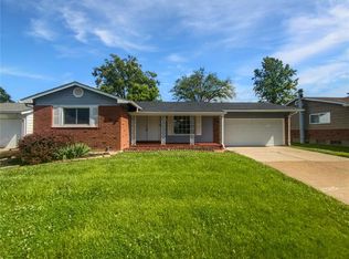 2065 Huntington Dr, Florissant, MO