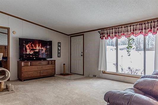 3rd image of 6139 Apple Ct