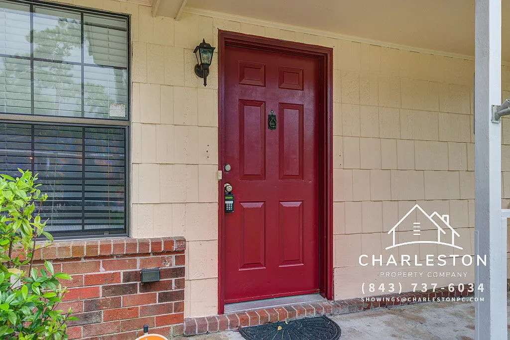 3 bed, 1.5 bath, 1000 sqft, $1,750 — Photo 3