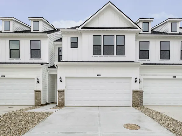 10948 Haflinger Dr, Zionsville, IN 46077