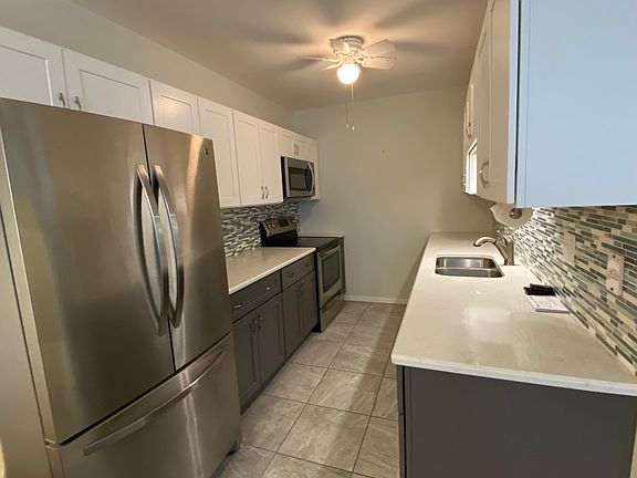 3rd image of 530 E Highland Ave APT B8