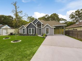 8605 Lanewood Dr, Houston, TX 77016