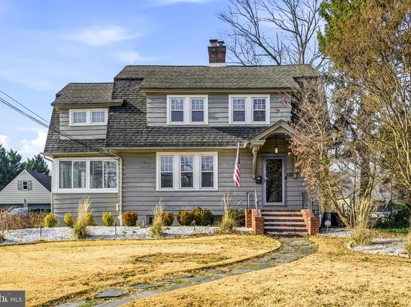 612 Grove St, Haddonfield, NJ 08033