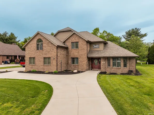 501 S Riviera Ln, Yorktown, IN 47396