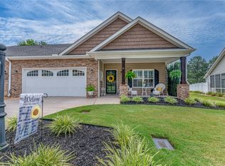 74 Hillsborough Dr, Anderson, SC 29621