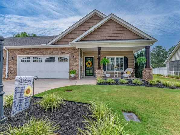 74 Hillsborough Dr, Anderson, SC 29621