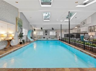 32 W Slope Ln, Hamden, CT 06517