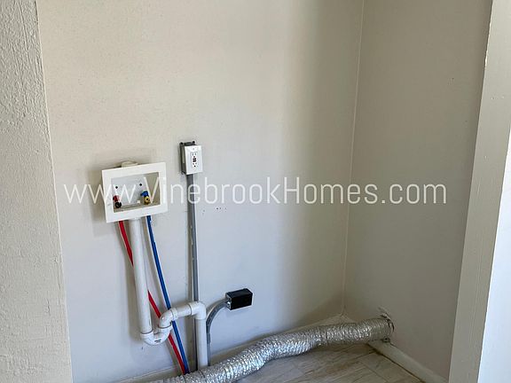 4th image of 311 Van Brunt Blvd #2