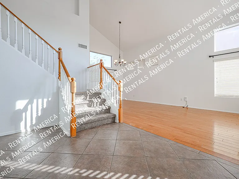 33251 N Symer Dr — Photo 15
