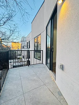 Rented by Native Real Estate LLC | media 16