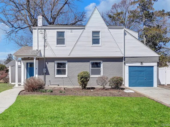 154 California Avenue, Freeport, NY 11520