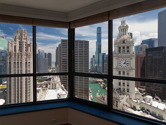 3rd image of 405 N Wabash Ave Unit 3109