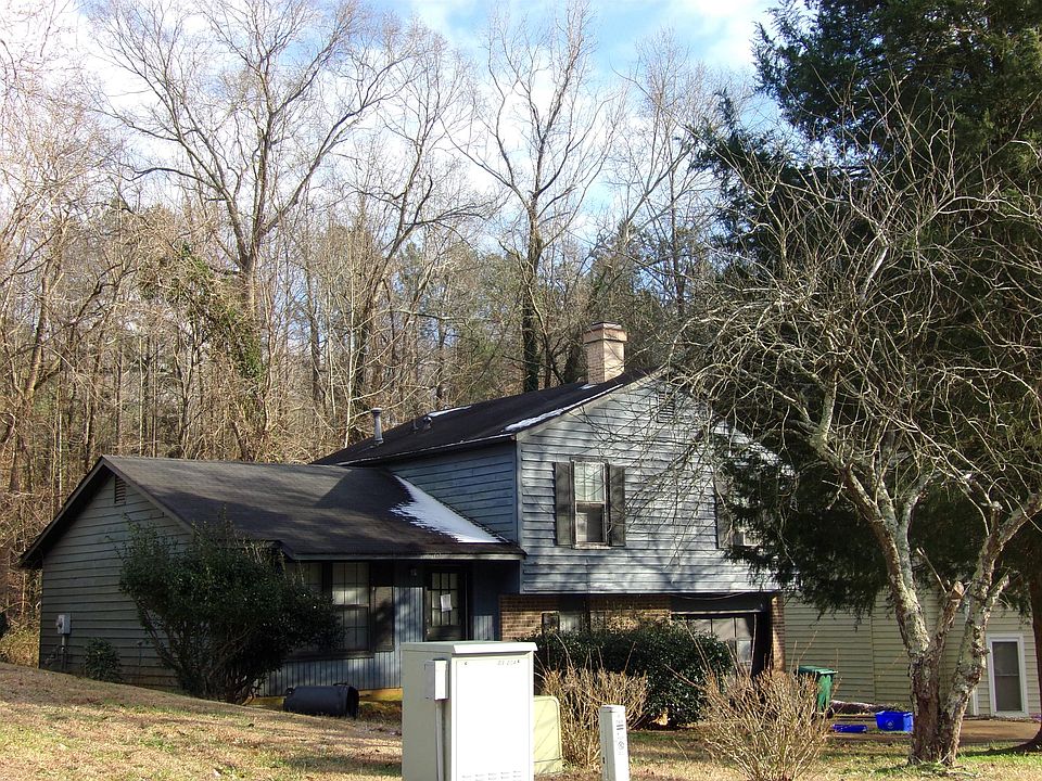 2nd image of 774 Martin Rd