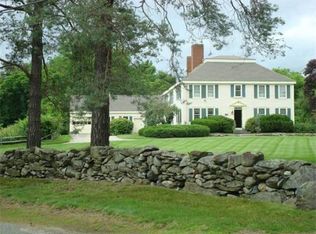 515 Lakeside Dr, Bridgewater, MA 02324