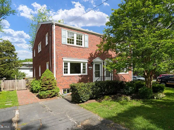 2212 Commonwealth Ave, Alexandria, VA 22301