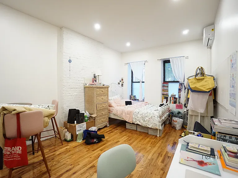 818 Marcy Ave #1A — Photo 1